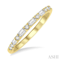 1/3 Ctw Alternating Baguette and Round Cut Diamond Wedding Band in 14K Yellow Gold 1/3 Ctw Alternating Baguette and Round Cut Diamond Wedding Band in 14K Yellow Gold