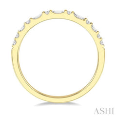 1/3 Ctw Alternating Baguette and Round Cut Diamond Wedding Band in 14K Yellow Gold 1/3 Ctw Alternating Baguette and Round Cut Diamond Wedding Band in 14K Yellow Gold