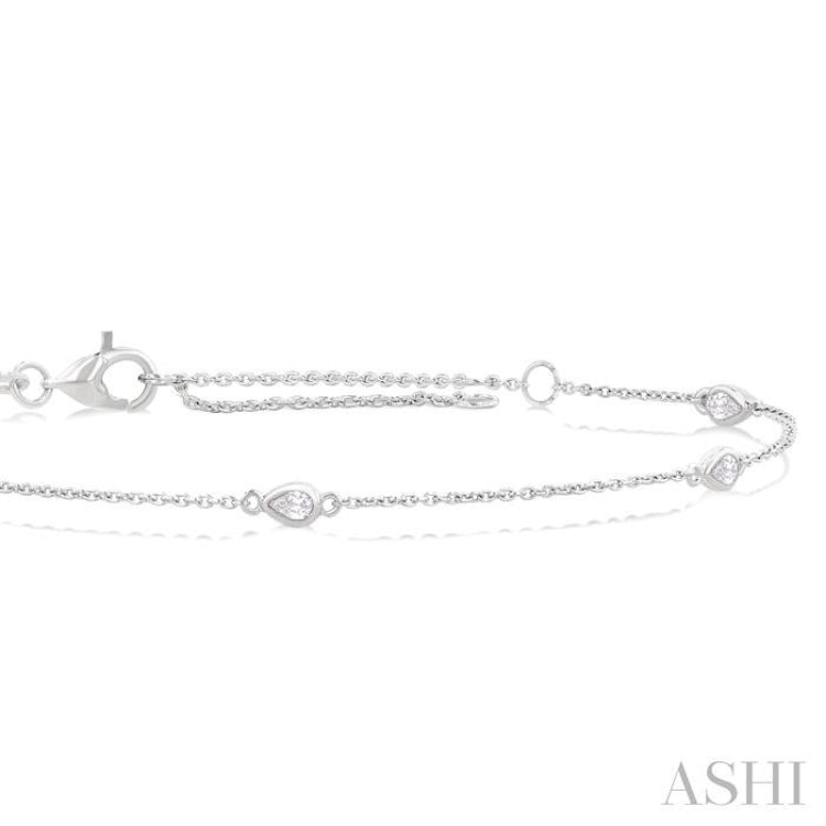 1/4 Ctw Pear Cut Diamond Station Bracelet in 14K White Gold 1/4 Ctw Pear Cut Diamond Station Bracelet in 14K White Gold