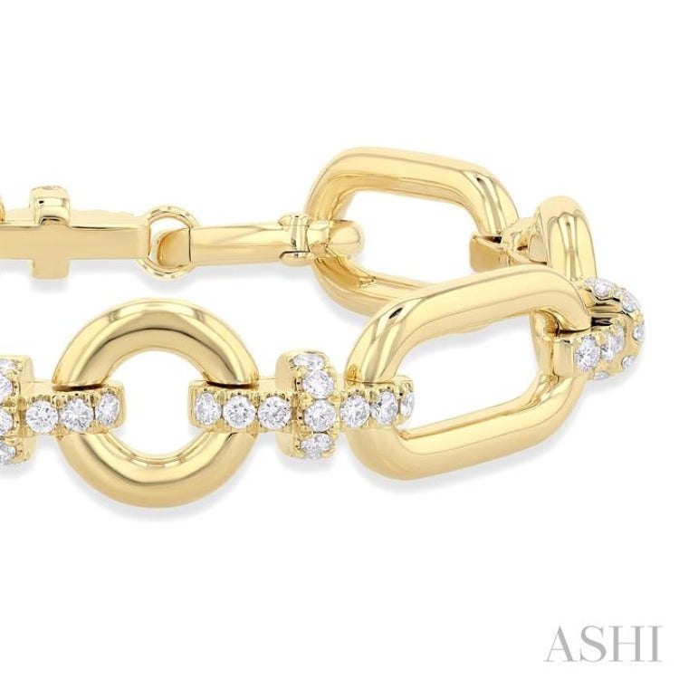 2 5/8 Ctw Round Cut Diamond Open Window Bold Link Fashion Bracelet in 14K Yellow Gold 2 5/8 Ctw Round Cut Diamond Open Window Bold Link Fashion Bracelet in 14K Yellow Gold