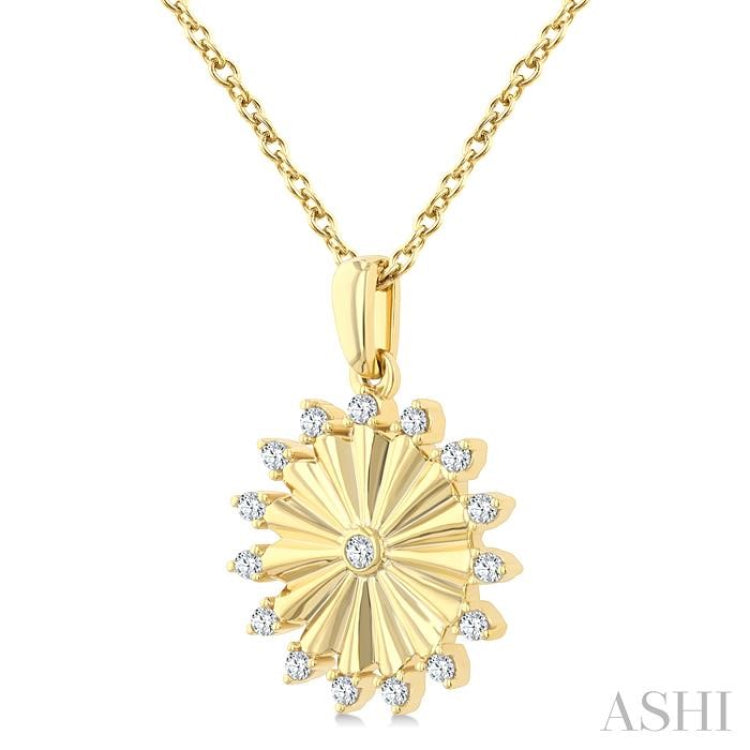 1/5 Ctw Round Cut Diamond Circle Fluted Fashion Pendant With Chain in 10K Yellow Gold 1/5 Ctw Round Cut Diamond Circle Fluted Fashion Pendant With Chain in 10K Yellow Gold