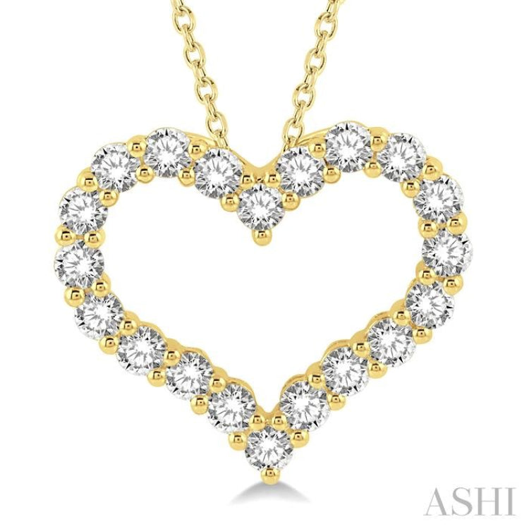 1 Ctw Heart Shape Round Cut Diamond Pendant With Chain in 14K Yellow Gold 1 Ctw Heart Shape Round Cut Diamond Pendant With Chain in 14K Yellow Gold