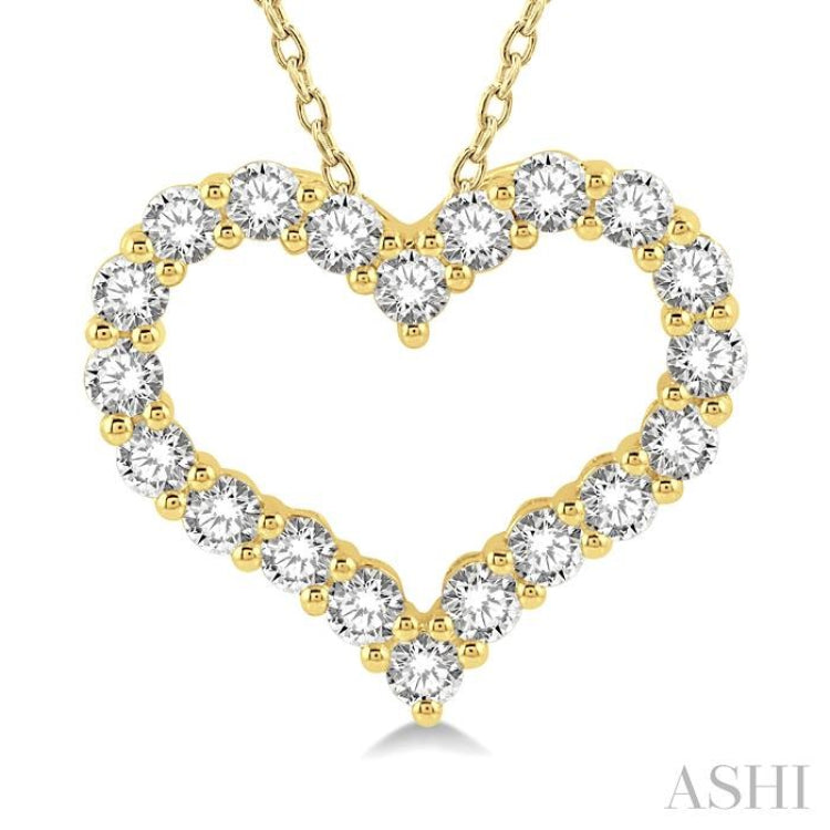 3/4 Ctw Heart Shape Round Cut Diamond Pendant With Chain in 14K Yellow Gold 3/4 Ctw Heart Shape Round Cut Diamond Pendant With Chain in 14K Yellow Gold