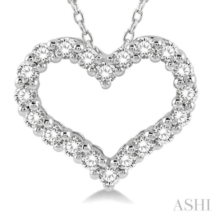 1/2 Ctw Heart Shape Round Cut Diamond Pendant With Chain in 14K White Gold 1/2 Ctw Heart Shape Round Cut Diamond Pendant With Chain in 14K White Gold