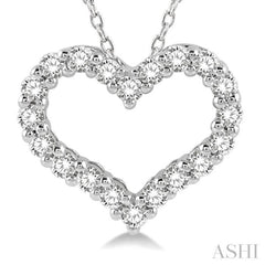 1/4 Ctw Heart Shape Round Cut Diamond Pendant With Chain in 14K White Gold 1/4 Ctw Heart Shape Round Cut Diamond Pendant With Chain in 14K White Gold