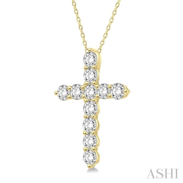 1/2 Ctw Round Cut Diamond Cross Pendant With Chain in 14K Yellow Gold 1/2 Ctw Round Cut Diamond Cross Pendant With Chain in 14K Yellow Gold