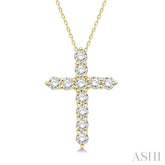 1/4 Ctw Round Cut Diamond Cross Pendant With Chain in 14K Yellow Gold