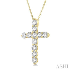 3/4 Ctw Round Cut Diamond Cross Pendant With Chain in 14K Yellow Gold 3/4 Ctw Round Cut Diamond Cross Pendant With Chain in 14K Yellow Gold