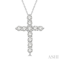 1/4 Ctw Round Cut Diamond Cross Pendant With Chain in 14K White Gold 1/4 Ctw Round Cut Diamond Cross Pendant With Chain in 14K White Gold