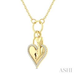 1/6 Ctw Heart Lock & Key Charm Round Cut Diamond Fashion Pendant With Chain in 10K Yellow Gold 1/6 Ctw Heart Lock & Key Charm Round Cut Diamond Fashion Pendant With Chain in 10K Yellow Gold
