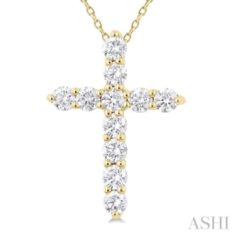 1/3 Ctw Round Cut Diamond Cross Pendant With Chain in 14K Yellow Gold 1/3 Ctw Round Cut Diamond Cross Pendant With Chain in 14K Yellow Gold