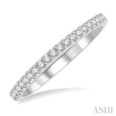 1/5 ctw Round Cut Diamond Wedding Band in 14K White Gold 1/5 ctw Round Cut Diamond Wedding Band in 14K White Gold