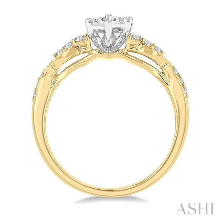1/2 Ctw Pear Shape Center Criss-Cross Carved Shank Lovebright Round Cut Diamond Engagement Ring in 14K Yellow and White Gold 1/2 Ctw Pear Shape Center Criss-Cross Carved Shank Lovebright Round Cut Diamond Engagement Ring in 14K Yellow and White Gold