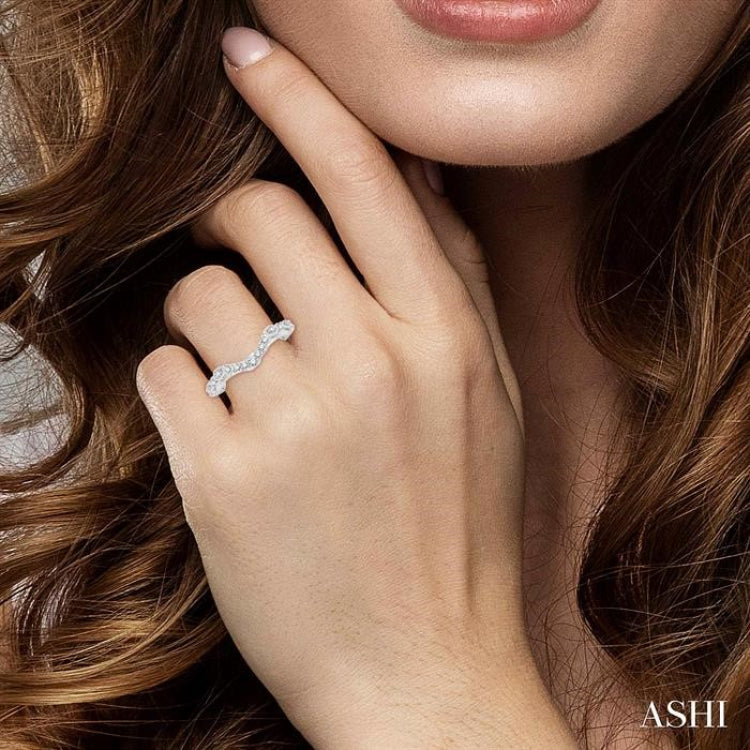 1/5 Ctw Round Cut Diamond Wedding Band in 14K White Gold 1/5 Ctw Round Cut Diamond Wedding Band in 14K White Gold