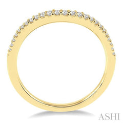 1/6 ctw Round Cut Diamond Wedding Band in 14K Yellow Gold 1/6 ctw Round Cut Diamond Wedding Band in 14K Yellow Gold