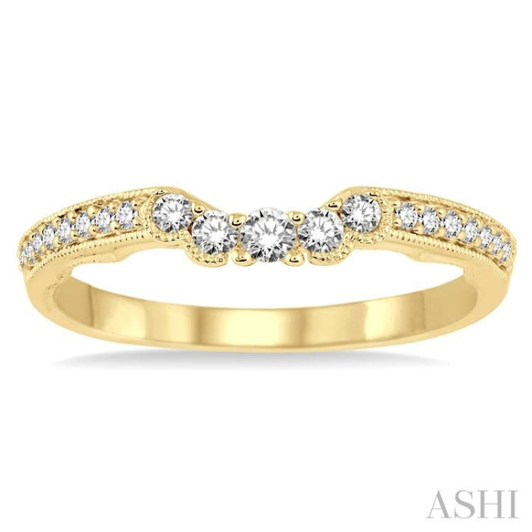 1/4 Ctw Round Cut Diamond Wedding Band in 14K Yellow Gold 1/4 Ctw Round Cut Diamond Wedding Band in 14K Yellow Gold
