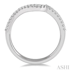 1/6 ctw Crescent Shape Round Cut Diamond Wedding Band in 14K White Gold 1/6 ctw Crescent Shape Round Cut Diamond Wedding Band in 14K White Gold