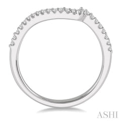 1/6 Ctw Crescent Shape Center Round Cut Diamond Wedding Band in 14K White Gold 1/6 Ctw Crescent Shape Center Round Cut Diamond Wedding Band in 14K White Gold
