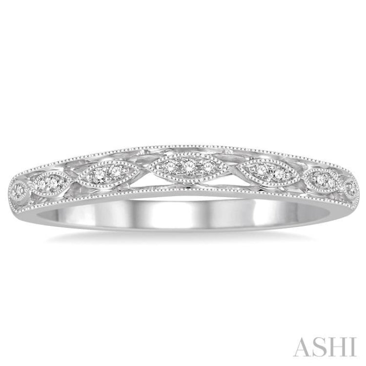 1/20 Ctw Round Cut Diamond Wedding Band in 14K White Gold 1/20 Ctw Round Cut Diamond Wedding Band in 14K White Gold