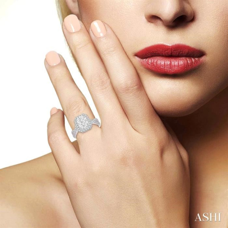 7/8 Ctw Round Cut Diamond Octagon Shape Lovebright Ring in 14K White Gold 7/8 Ctw Round Cut Diamond Octagon Shape Lovebright Ring in 14K White Gold