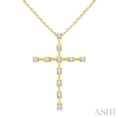 1/4 Ctw Round Cut Diamond Cross Pendant With Chain in 10K Yellow Gold 1/4 Ctw Round Cut Diamond Cross Pendant With Chain in 10K Yellow Gold