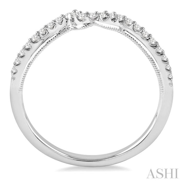 1/6 Ctw Round Cut Diamond Wedding Band in 14K White Gold 1/6 Ctw Round Cut Diamond Wedding Band in 14K White Gold