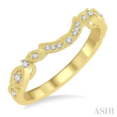 1/6 Ctw Round Cut Diamond Wedding Band in 14K Yellow Gold 1/6 Ctw Round Cut Diamond Wedding Band in 14K Yellow Gold