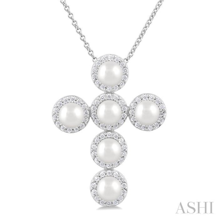 4 MM Cross Cultured Pearl and 1/3 Ctw Round Cut Diamond Pendant With Chain in 14K White Gold 4 MM Cross Cultured Pearl and 1/3 Ctw Round Cut Diamond Pendant With Chain in 14K White Gold