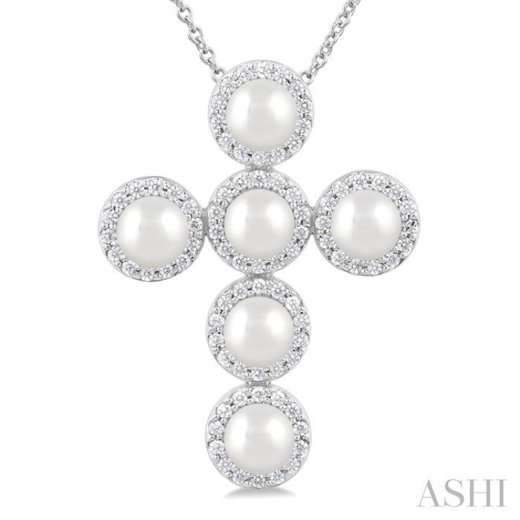 4 MM Cross Cultured Pearl and 1/3 Ctw Round Cut Diamond Pendant With Chain in 14K White Gold 4 MM Cross Cultured Pearl and 1/3 Ctw Round Cut Diamond Pendant With Chain in 14K White Gold
