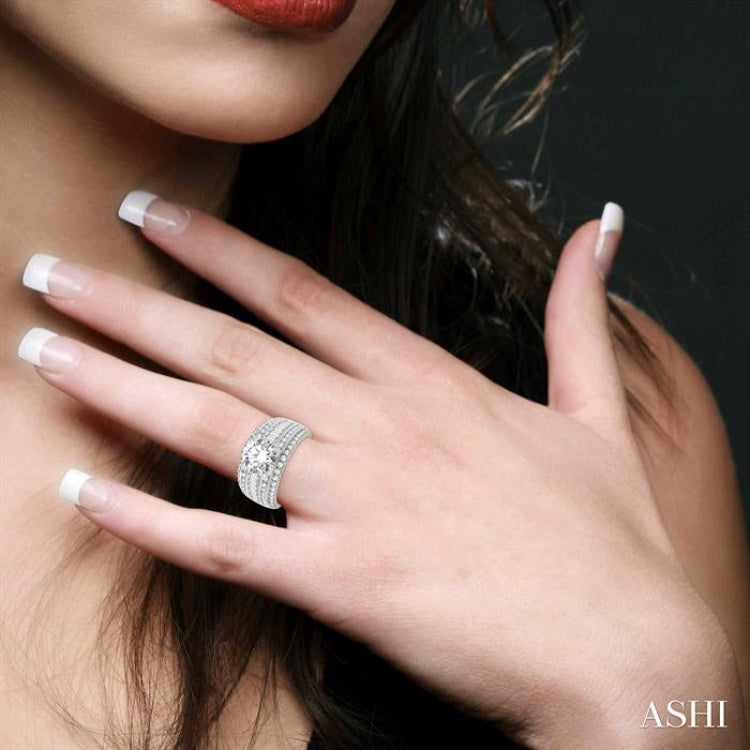 1 1/3 Ctw Semi-Mount Baguette and Round Cut Diamond Engagement Ring in 14K White Gold 1 1/3 Ctw Semi-Mount Baguette and Round Cut Diamond Engagement Ring in 14K White Gold