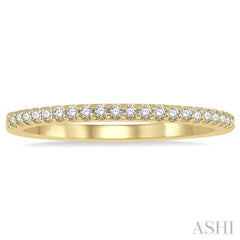 1/6 Ctw Round Cut Diamond Wedding Band in 14K Yellow Gold 1/6 Ctw Round Cut Diamond Wedding Band in 14K Yellow Gold
