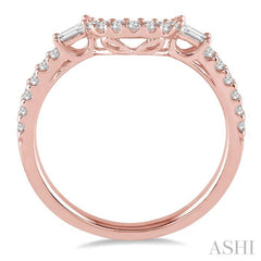 1/3 Ctw Crescent Shape Center Diamond Wedding Band in 14K Rose Gold 1/3 Ctw Crescent Shape Center Diamond Wedding Band in 14K Rose Gold