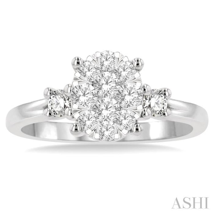 5/8 Ctw Oval Shape Lovebright Round Cut Diamond Engagement Ring in 14K White Gold 5/8 Ctw Oval Shape Lovebright Round Cut Diamond Engagement Ring in 14K White Gold