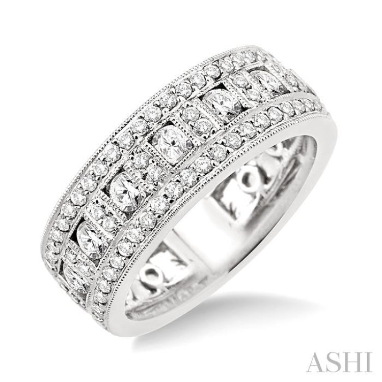 1 1/10 Ctw Channel Round Cut Diamond Wedding Band in 14K White Gold 1 1/10 Ctw Channel Round Cut Diamond Wedding Band in 14K White Gold