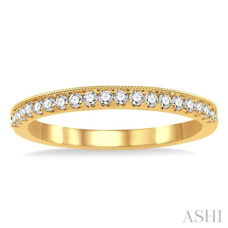 1/4 ctw Round Cut Diamond Wedding Band in 14K Yellow Gold 1/4 ctw Round Cut Diamond Wedding Band in 14K Yellow Gold