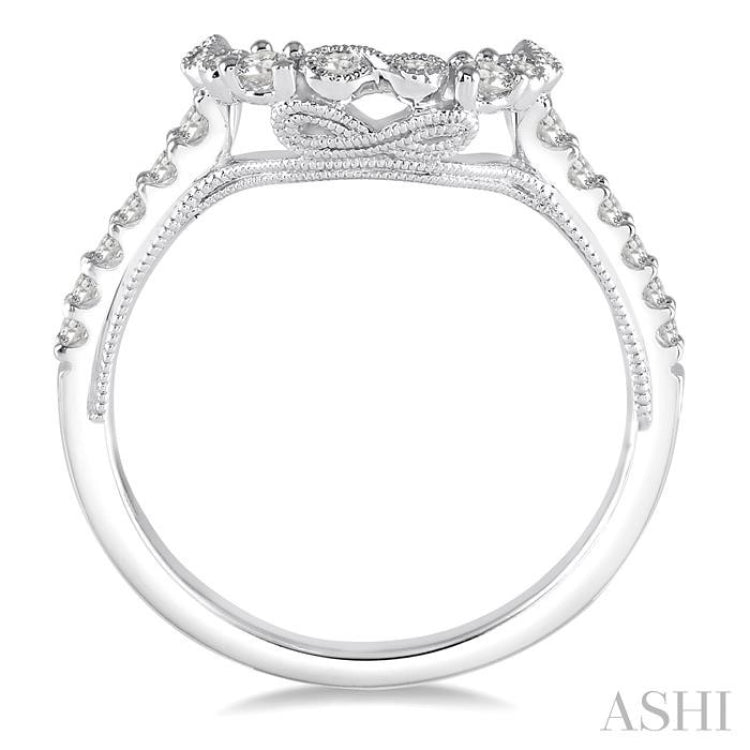 1/4 ctw Round Cut Diamond Wedding Band in 14K White Gold 1/4 ctw Round Cut Diamond Wedding Band in 14K White Gold