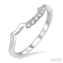 1/10 Ctw Round Cut Diamond Wedding Band in 14K White Gold 1/10 Ctw Round Cut Diamond Wedding Band in 14K White Gold