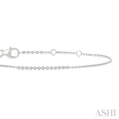 1/10 Ctw Single Cut Diamond Fashion Bracelet in Sterling Silver 1/10 Ctw Single Cut Diamond Fashion Bracelet in Sterling Silver