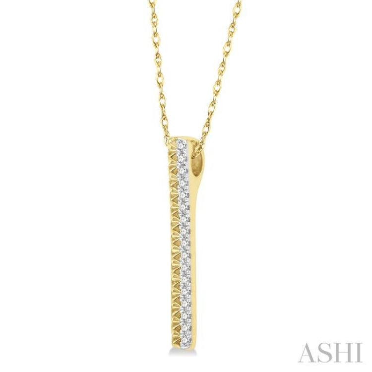 1/6 Ctw Pyramid Round Cut Diamond Bar Pendant With Chain in 14K Yellow Gold 1/6 Ctw Pyramid Round Cut Diamond Bar Pendant With Chain in 14K Yellow Gold