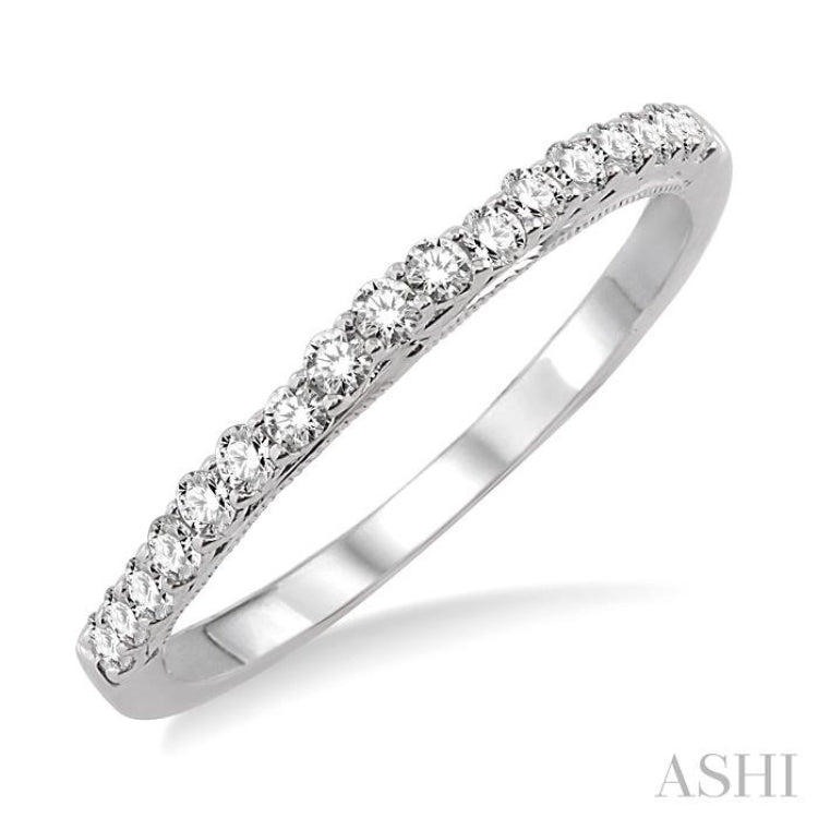 1/4 Ctw Round Cut Diamond Wedding Band in 14K White Gold 1/4 Ctw Round Cut Diamond Wedding Band in 14K White Gold