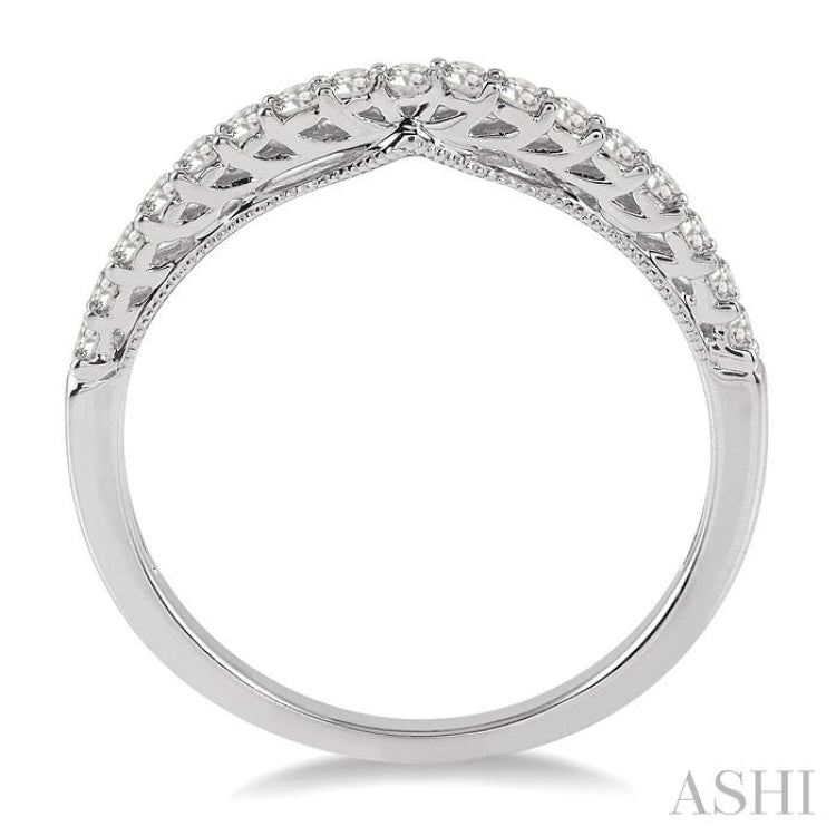 1/4 Ctw Round Cut Diamond Wedding Band in 14K White Gold 1/4 Ctw Round Cut Diamond Wedding Band in 14K White Gold