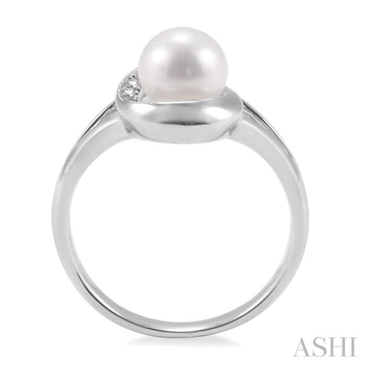 6.5 MM Cultured Pearl and 1/20 Ctw Single Cut Diamond Ring in Sterling Silver 6.5 MM Cultured Pearl and 1/20 Ctw Single Cut Diamond Ring in Sterling Silver