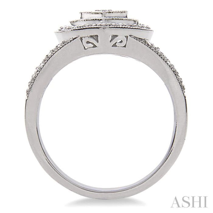 1/20 Ctw Heart Shape Single Cut Diamond Ring in Sterling Silver 1/20 Ctw Heart Shape Single Cut Diamond Ring in Sterling Silver