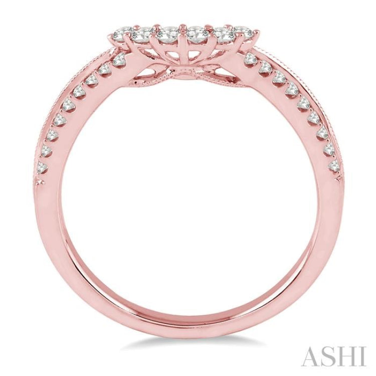 1/4 ctw Round Cut Diamond Wedding Band in 14K Rose Gold 1/4 ctw Round Cut Diamond Wedding Band in 14K Rose Gold