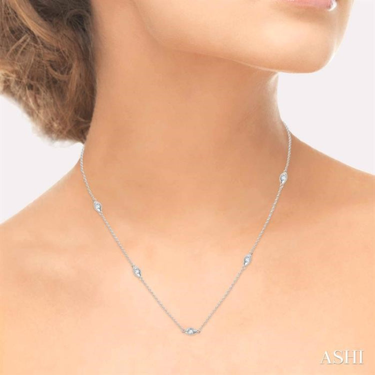 1/2 Ctw Marquise Motif Round Cut Diamond Station Necklace in 14K White Gold 1/2 Ctw Marquise Motif Round Cut Diamond Station Necklace in 14K White Gold