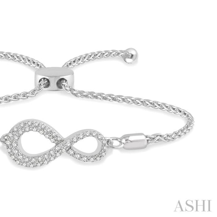 1/4 Ctw Infinity Center Round Cut Diamond Lariat Link Bracelet in 14K White Gold 1/4 Ctw Infinity Center Round Cut Diamond Lariat Link Bracelet in 14K White Gold