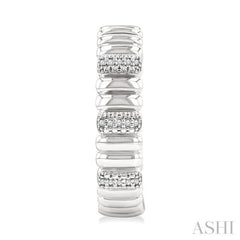 1/10 Ctw Wide Ribbed Plain Polished and Round Cut Diamond Bold Fashion Hoop Earrings in Sterling Silver 1/10 Ctw Wide Ribbed Plain Polished and Round Cut Diamond Bold Fashion Hoop Earrings in Sterling Silver