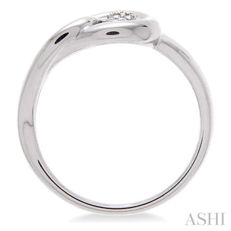 1/50 Ctw Single Cut Diamond Fashion Ring in Sterling Silver 1/50 Ctw Single Cut Diamond Fashion Ring in Sterling Silver