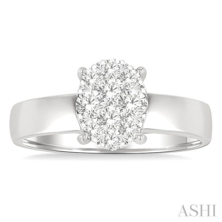 1/2 Ctw Bold Shank Oval Shaped Lovebright Round Cut Diamond Ring in 14K White Gold 1/2 Ctw Bold Shank Oval Shaped Lovebright Round Cut Diamond Ring in 14K White Gold