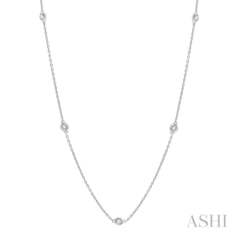 1/4 Ctw Round Cut Diamond Fashion Necklace in 14K White Gold 1/4 Ctw Round Cut Diamond Fashion Necklace in 14K White Gold